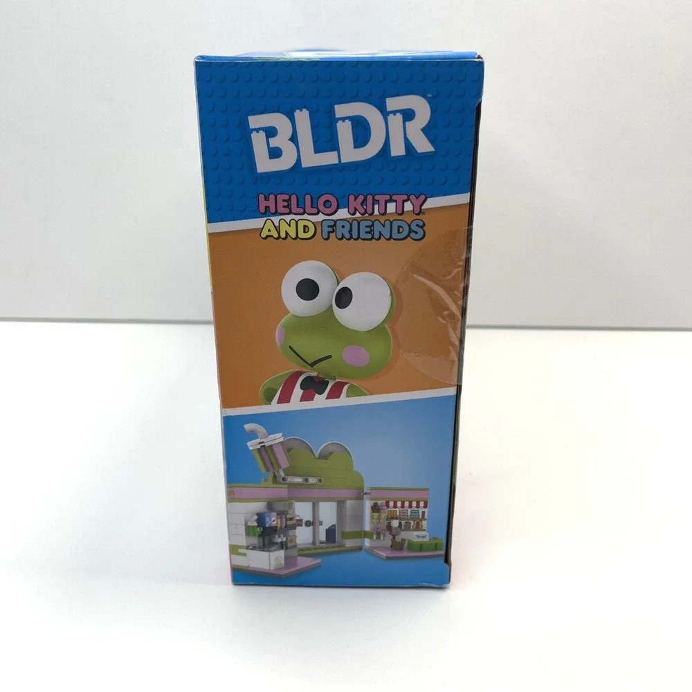 BLDR 0103 Hello Kitty and Friends Keroppi Mart Building Set